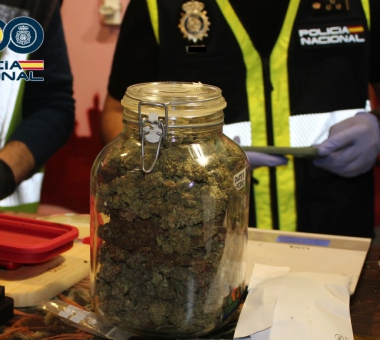 Desmantelan en Murcia una asociación que vendía drogas y alimentos con THC