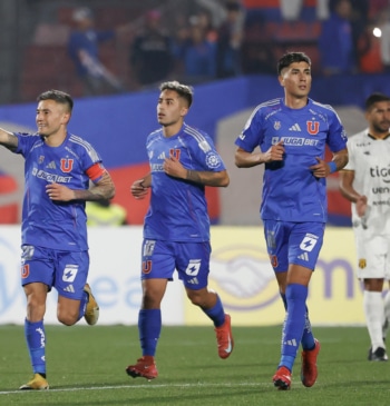 Universidad de Chile arrasa a Guaraní y asegura su pase a octavos [...]