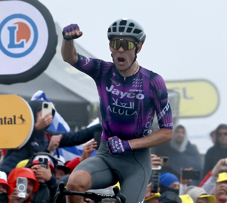 O'Connor se lleva la etapa reina en los Alpes y Pogačar ya acaricia el Tour de Francia