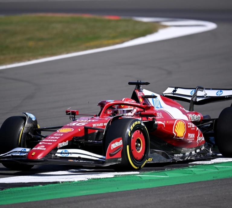 Leclerc lidera en los libres 3 del Gran Premio de Gran Bretaña