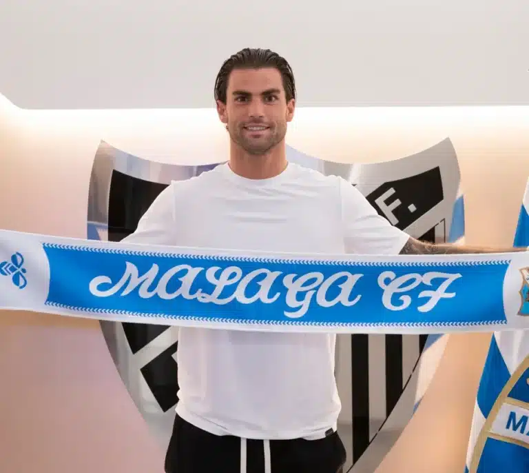 Eneko Jauregi ficha por el Málaga CF y refuerza el ataque blanquiazul