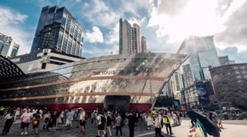'The Louis', la nueva tienda de Louis Vuitton en forma de barco.