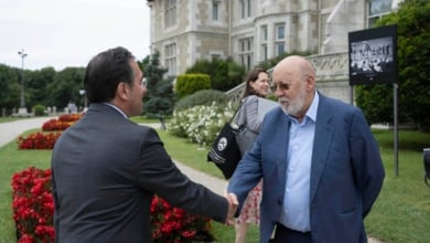 Albares rompe su silencio para asegurar que las aduanas de Ceuta y Melilla "no están cerradas definitivamente" por Marruecos