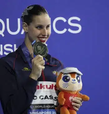 Iris Tió conquista oro histórico en solo libre del Mundial de Singapur