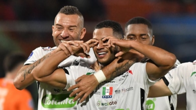 Once Caldas arrasa en Bolivia: goleó 3-0 y está cerca de octavos