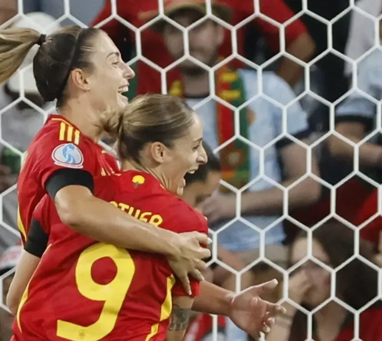 España arrasa en su debut: golea 5-0 a Portugal en la Eurocopa