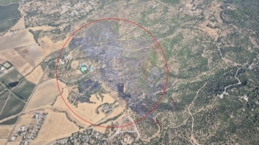 Controlado el incendio forestal junto al Castillo de la Albaida de Córdoba que obligó a evacuar a 500 personas