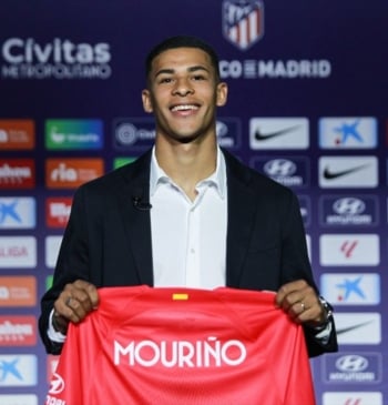 El Atlético de Madrid ejecuta la recompra de Santiago Mouriño del Alavés [...]