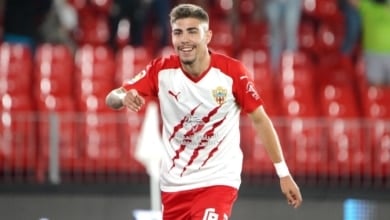 Alejandro Pozo deja el UD Almería e inicia nueva etapa en Polonia