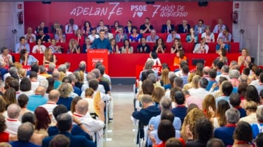 Sánchez salva un comité duro y agravado por el 'misil Salazar' pero no reflota el ánimo del PSOE