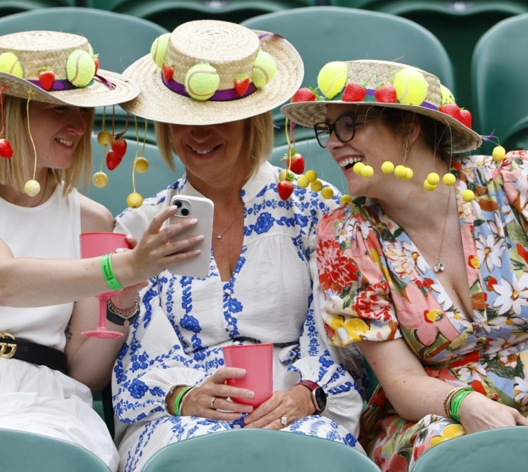 Wimbledon 2025. Horario y orden de juego jueves 10 de julio (Día 11). Semifinales. ¿Cuándo juegan Sabalenka y Swiatek?