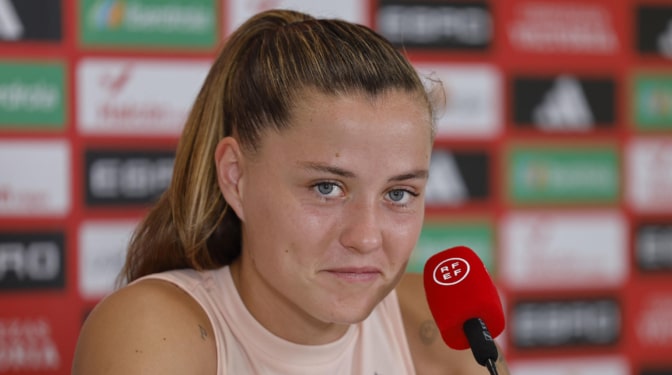 Claudia Pina afirma que: "quedamos selecciones con un alto nivel y un gol te manda para casa"