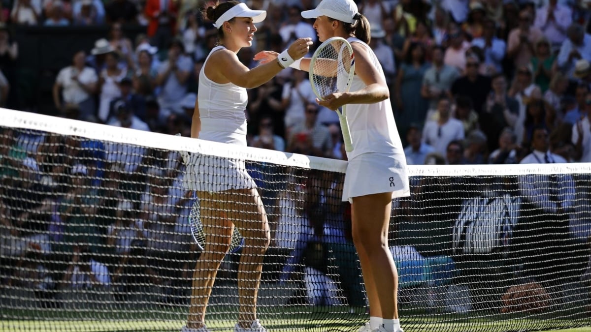 Wimbledon 2025. Iga Swiatek arrasa a Belinda Bencic y llega a su primera final
