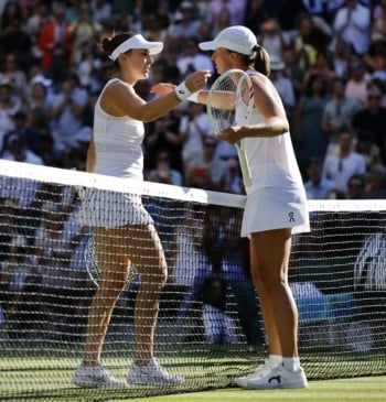 Wimbledon 2025. Iga Swiatek arrasa a Belinda Bencic y llega a su [...]