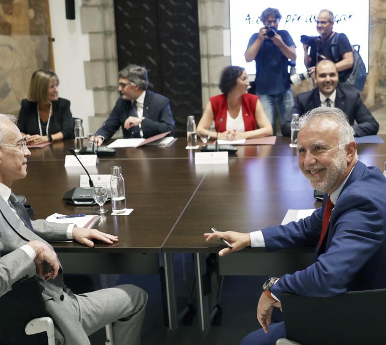Gobierno y Generalitat pactan las bases del nuevo sistema de financiación sin calendario ni cifras