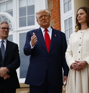 Trump da "10 o 12 días" a Putin para pactar un acuerdo [...]
