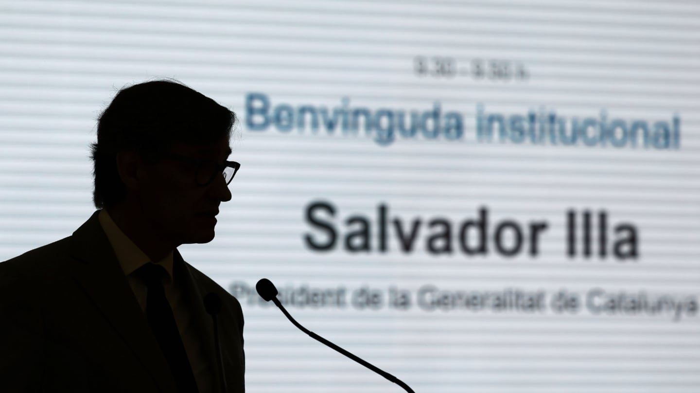 GRAFCAT285. BARCELONA, 09/07/2025.- El presidente de la Generalitat, Salvador Illa, durante su intervención en la sexta edición de los MedCat Days, unas jornadas organizadas por el Departamento de Unión Europea y Acción Exterior, el Instituto Europeo del Mediterráneo (IEMed) y la Comisión Europea, celebradas en el Palau de Pedralbes bajo el título "30 años del proceso de Barcelona: una visión multiactor desde Cataluña". EFE/Andreu Dalmau