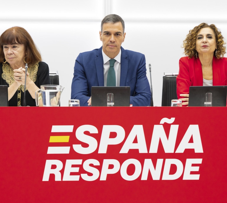 Sánchez empieza a mover ficha con Montero y comunican las primeras salidas de la ejecutiva del PSOE