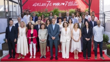 Arranca la nueva ejecutiva del PSOE con el reto de convencer a sus socios y el lastre de Cerdán
