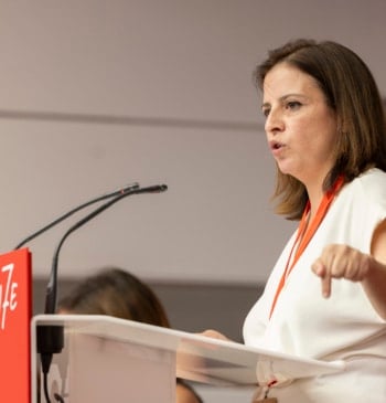 Lastra, la 'rival' de Cerdán, en el comité federal del PSOE: "Cuando [...]
