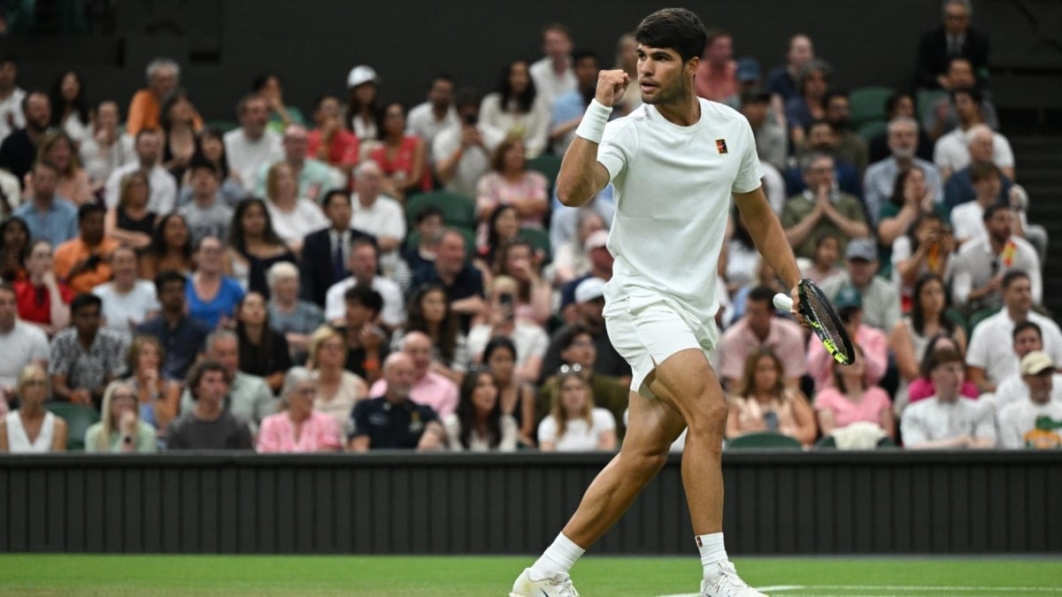 Alcaraz domina a Rublev en Wimbledon: Remontada épica hacia cuartos de final