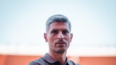 El Almería renueva a Juan Brandáriz “Chumi” hasta 2028 y nombra team manager a Salva Sevilla
