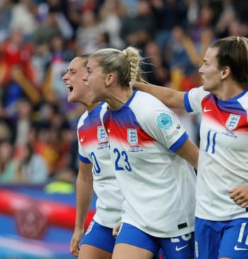 Amarga derrota de España ante Inglaterra en los penaltis de la final [...]