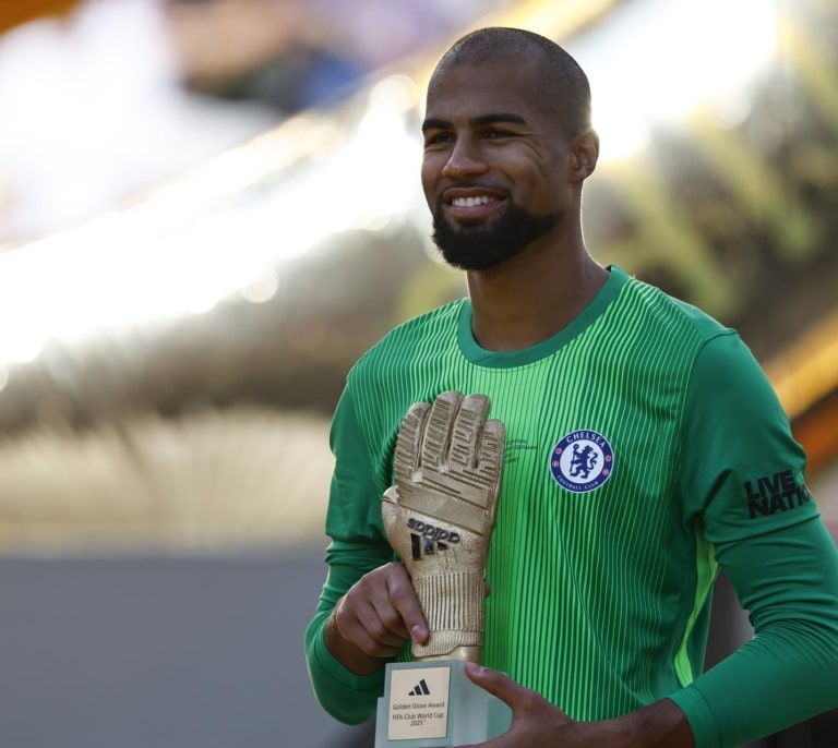 El español Robert Sánchez, mejor portero del Mundial de Clubes