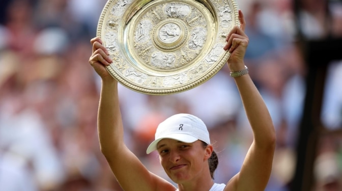 Iga Swiatek conquista Wimbledon por primera vez con una victoria histórica