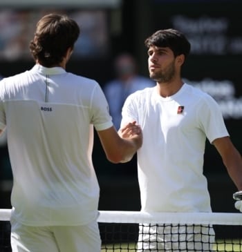 Carlos Alcaraz avanza a su tercera final consecutiva de Wimbledon