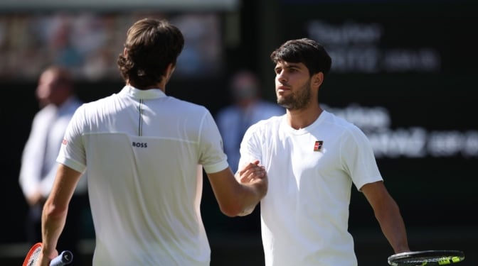 Carlos Alcaraz avanza a su tercera final consecutiva de Wimbledon