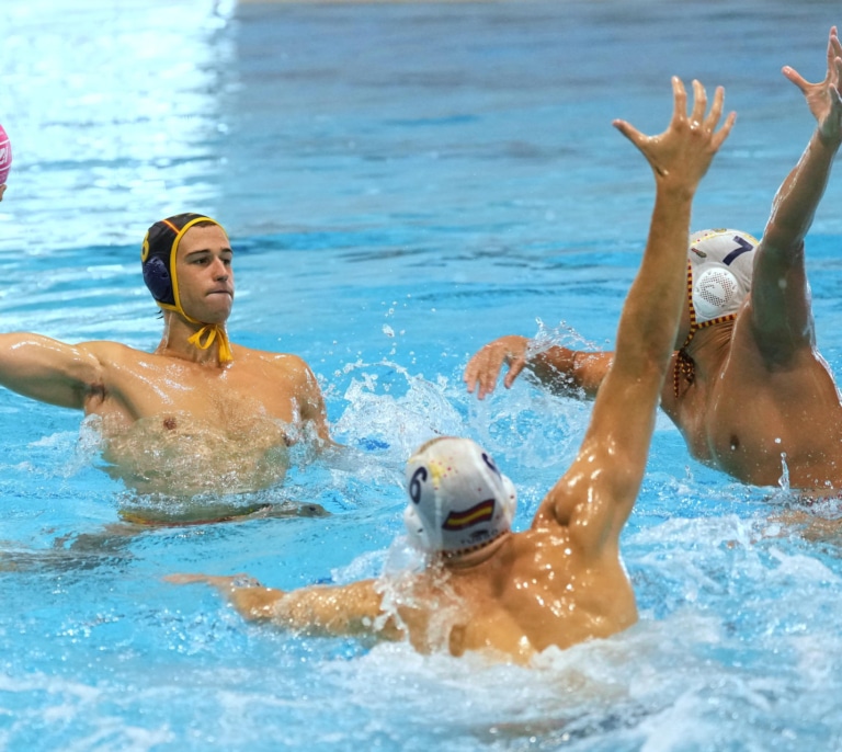 España supera 10-7 a Australia en waterpolo y pasa a cruces del Mundial