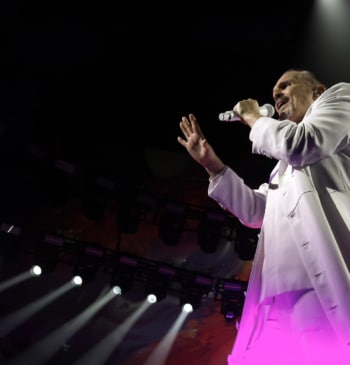 Bosé vuelve a ser 'Don Diablo' en Madrid: "Pensé que no iba [...]