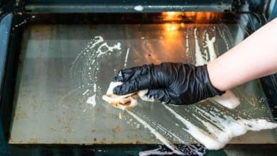 Cómo limpiar el horno con bicarbonato y vinagre paso a paso