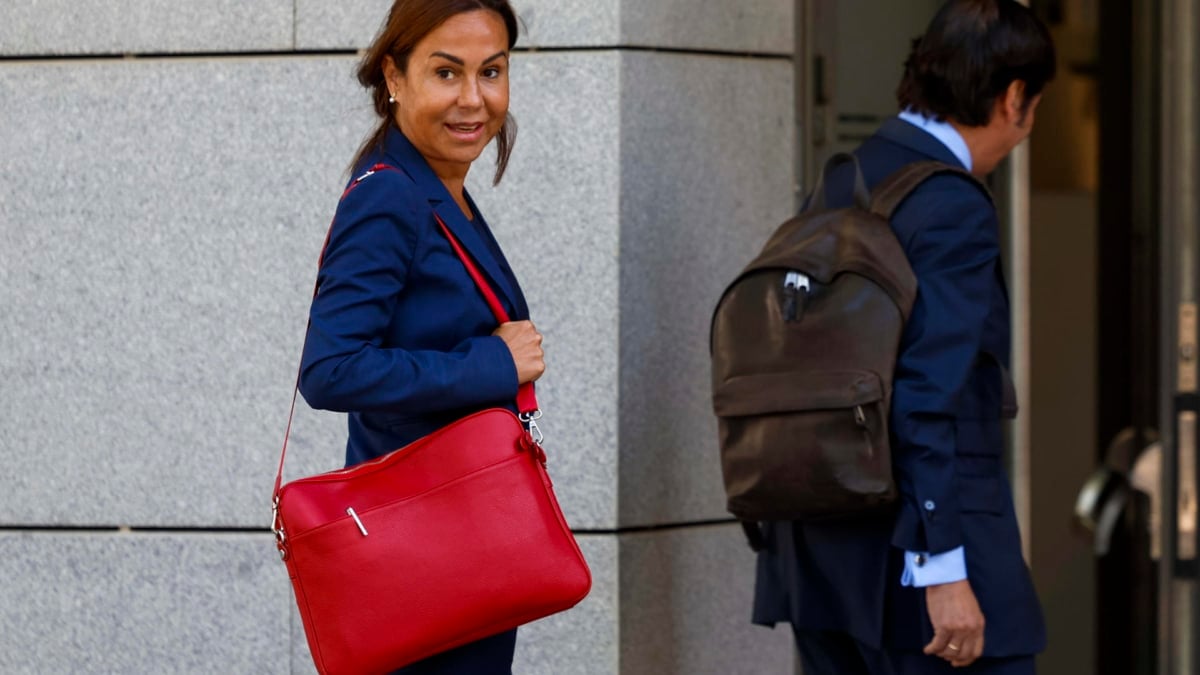 Pardo de Vera dice que llamó a Ábalos para advertirle de que no era “ético” prorrogar el contrato de Jésica