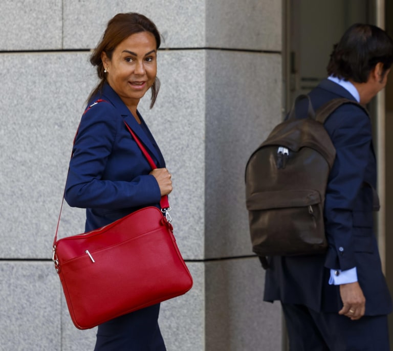 Pardo de Vera dice que llamó a Ábalos para advertirle de que no era “ético” prorrogar el contrato de Jésica