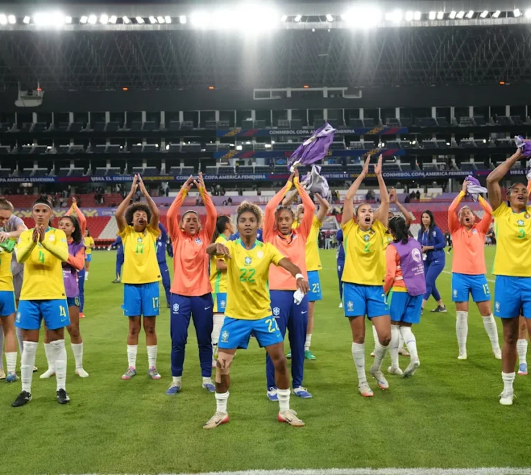 Brasil arrasó 5-1 y buscará su novena copa América femenina frente a Colombia