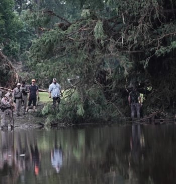 La tragedia del campamento de verano cristiano Mystic, arrasado por el río [...]