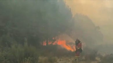 Muere un bombero mientras se dirigía en su día libre al incendio que se propaga por Ávila