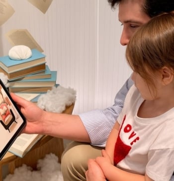 ISDIN lanza un cuento con IA para educar sobre la salud de [...]