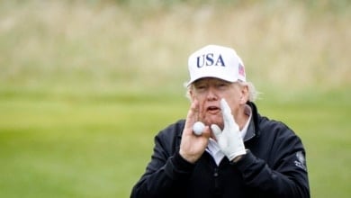 Trump y Von der Leyen alcanzan un acuerdo comercial 'in extremis'