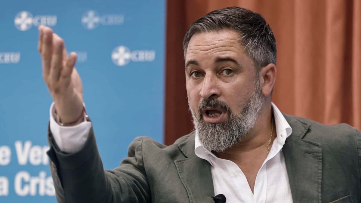 El líder de Vox, Santiago Abascal, este jueves, durante su intervención en los Cursos de Verano CEU-María Cristina, en Madrid