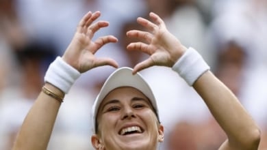 Belinda Bencic derrotó a Mirra Andreeva en dos sets muy igualados, ambos decididos en tie-breaks (7-6(3), 7-6(2)) y avanza a semifinales en Wimbledon