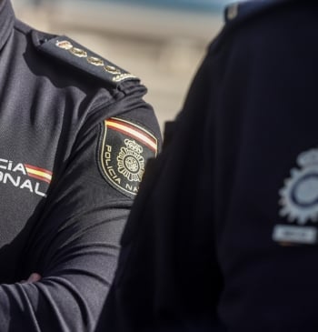 Detenidas diez personas por una red de extorsión a usuarios que creían [...]