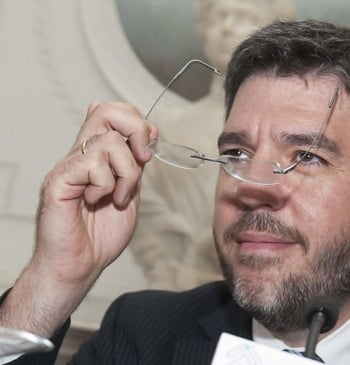 Feijóo refuerza el área económica del PP con el fichaje de Alberto [...]