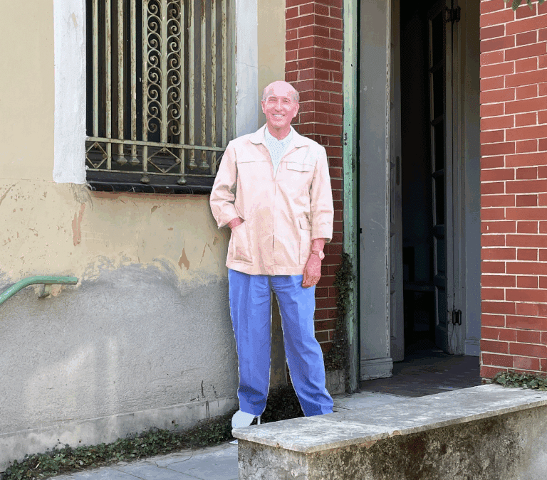 Visita a Velintonia con su 'amo de llaves': "Llevamos 30 años trabajando para que todo salga bien"