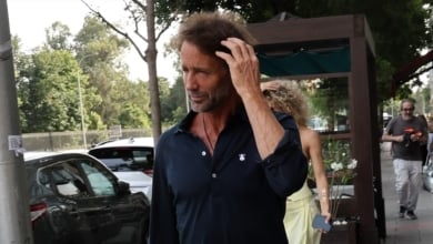 Álvaro Muñoz Escassi cuenta con el apoyo de su hijo ante los rumores sobre su ruptura con Sheila Casas