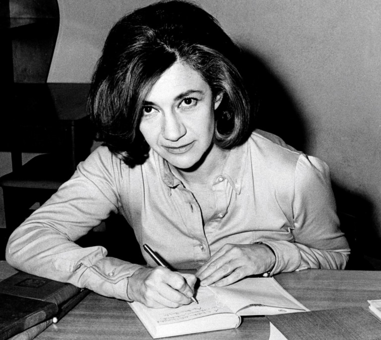 Casada con la literatura, castrada por su marido: Ana María Matute, la escritora a la que separaron de su hijo