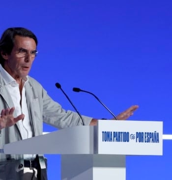 Aznar avisa a Sánchez: "Si pactas con delincuentes no te extrañe acabar [...]