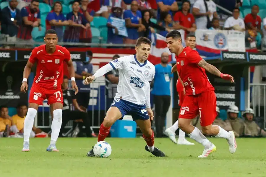 El América colombiano empata 0-0 en su visita al Bahía brasileño en la repesca de la Copa Sudamericana